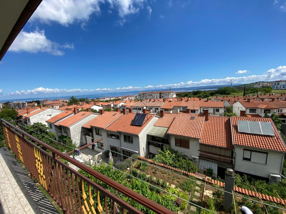Sobe Kaki In Kivi Izola Exterior foto